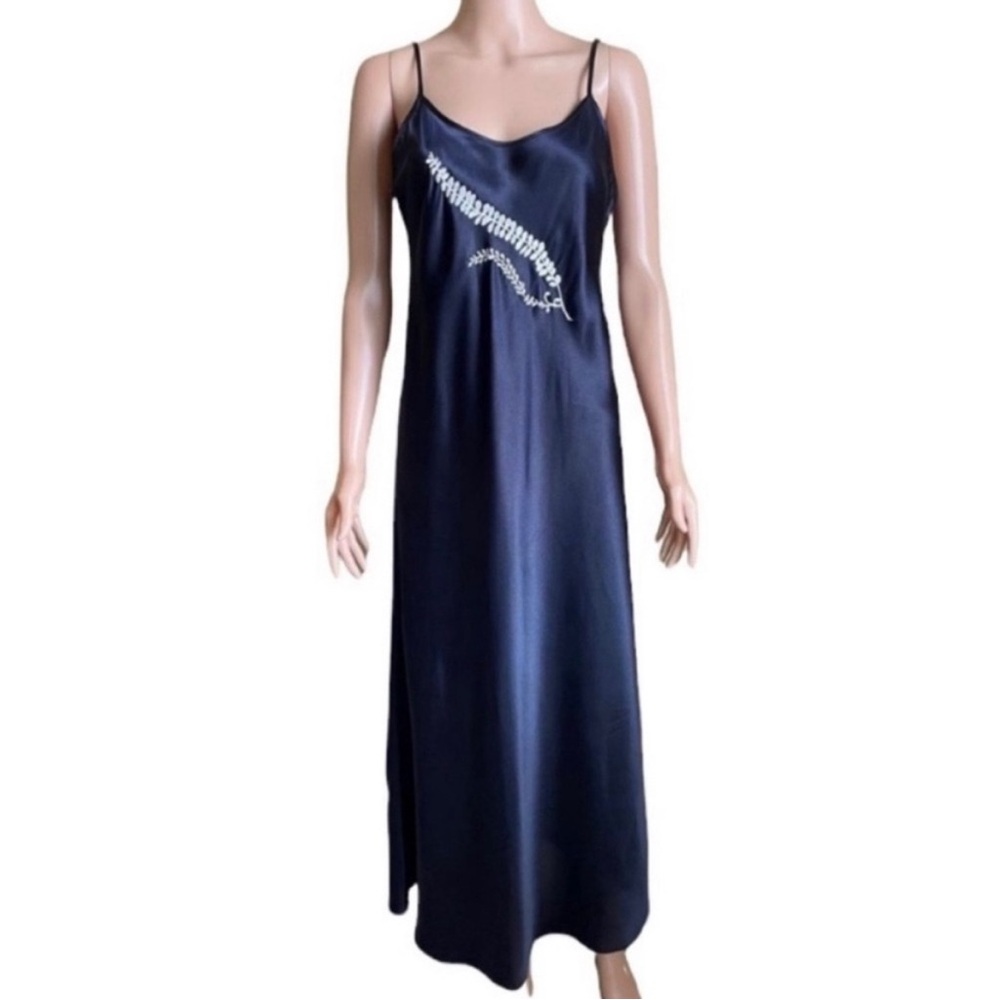 Judith Hart Silky Nightgown Floor Length Medium